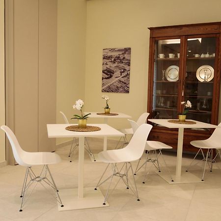 Domus Vivian Hotel Montecorvino Pugliano Kültér fotó
