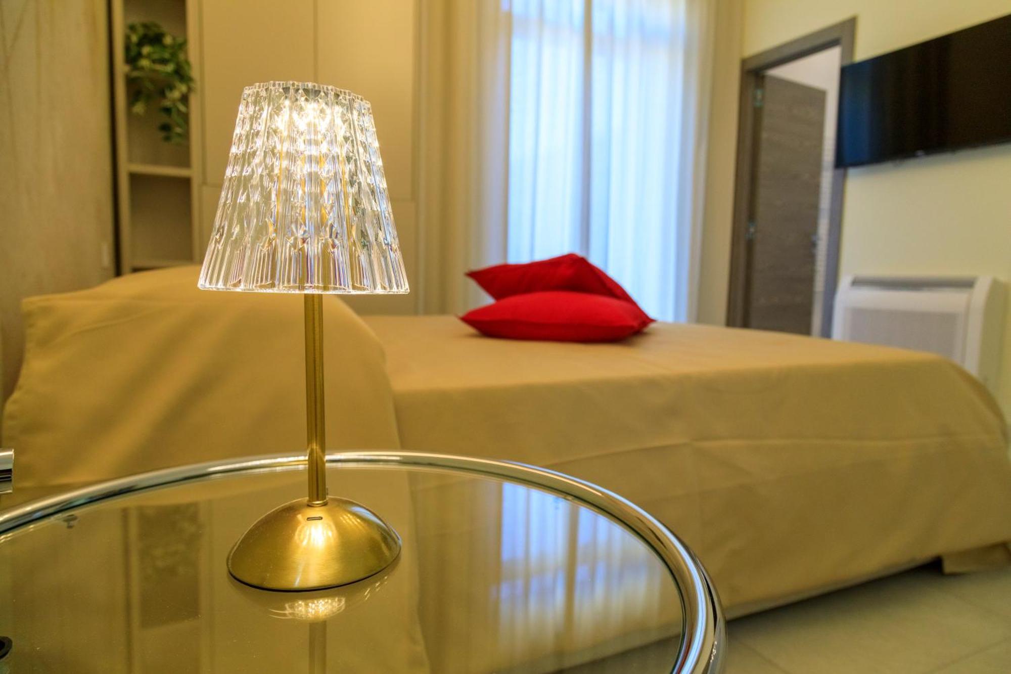 Domus Vivian Hotel Montecorvino Pugliano Kültér fotó