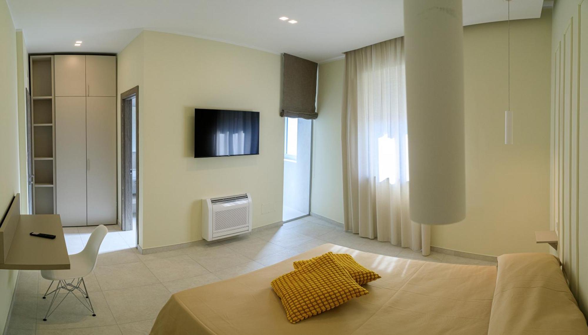 Domus Vivian Hotel Montecorvino Pugliano Kültér fotó