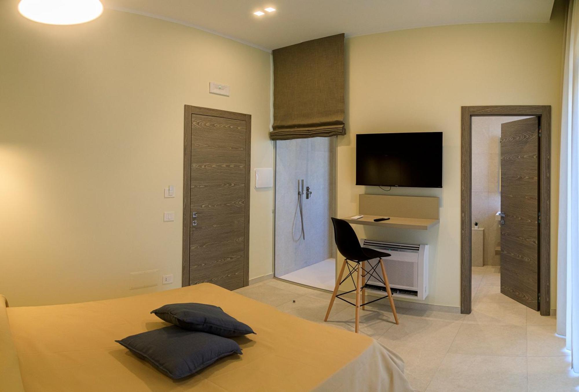 Domus Vivian Hotel Montecorvino Pugliano Kültér fotó