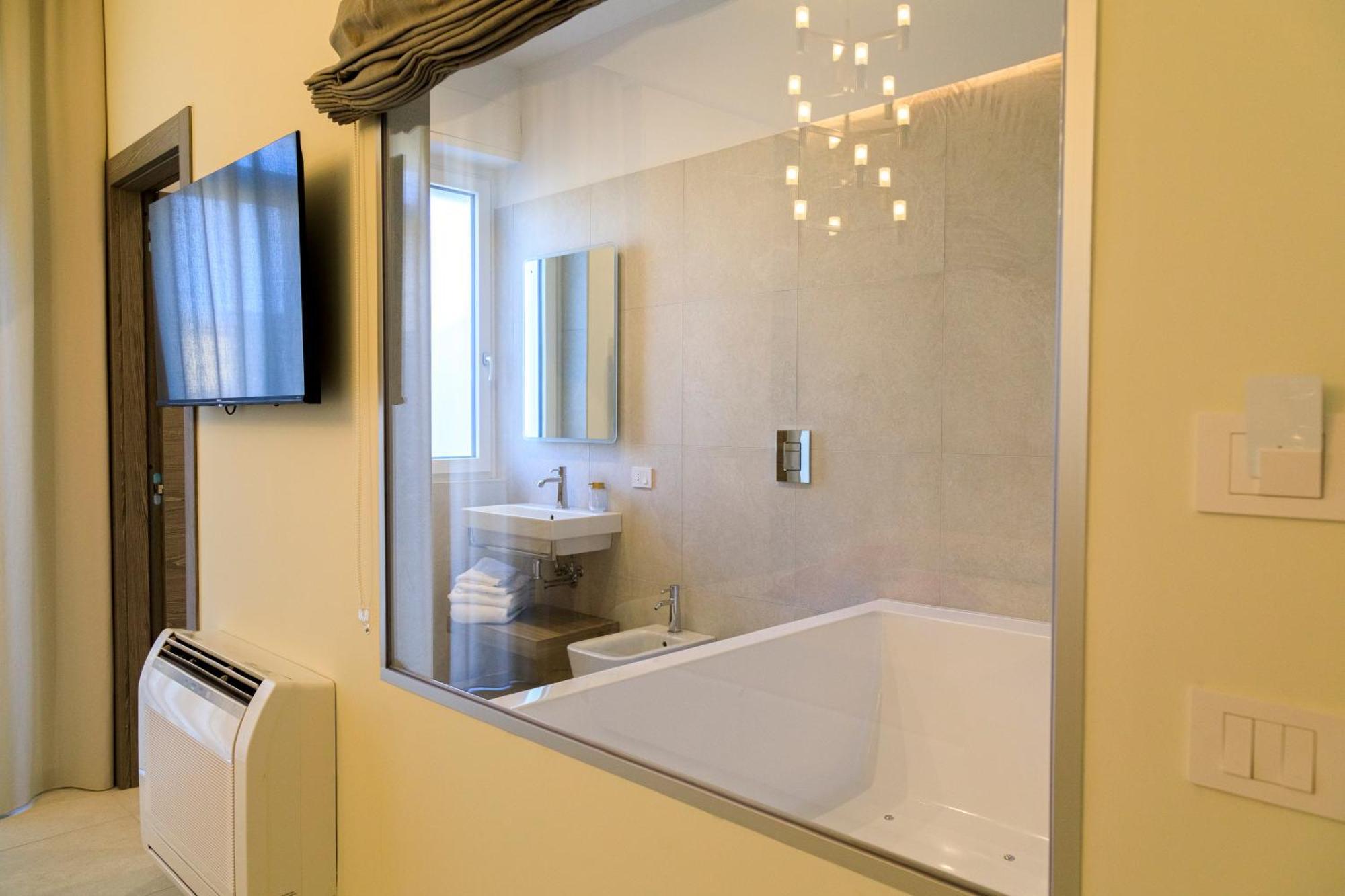 Domus Vivian Hotel Montecorvino Pugliano Kültér fotó