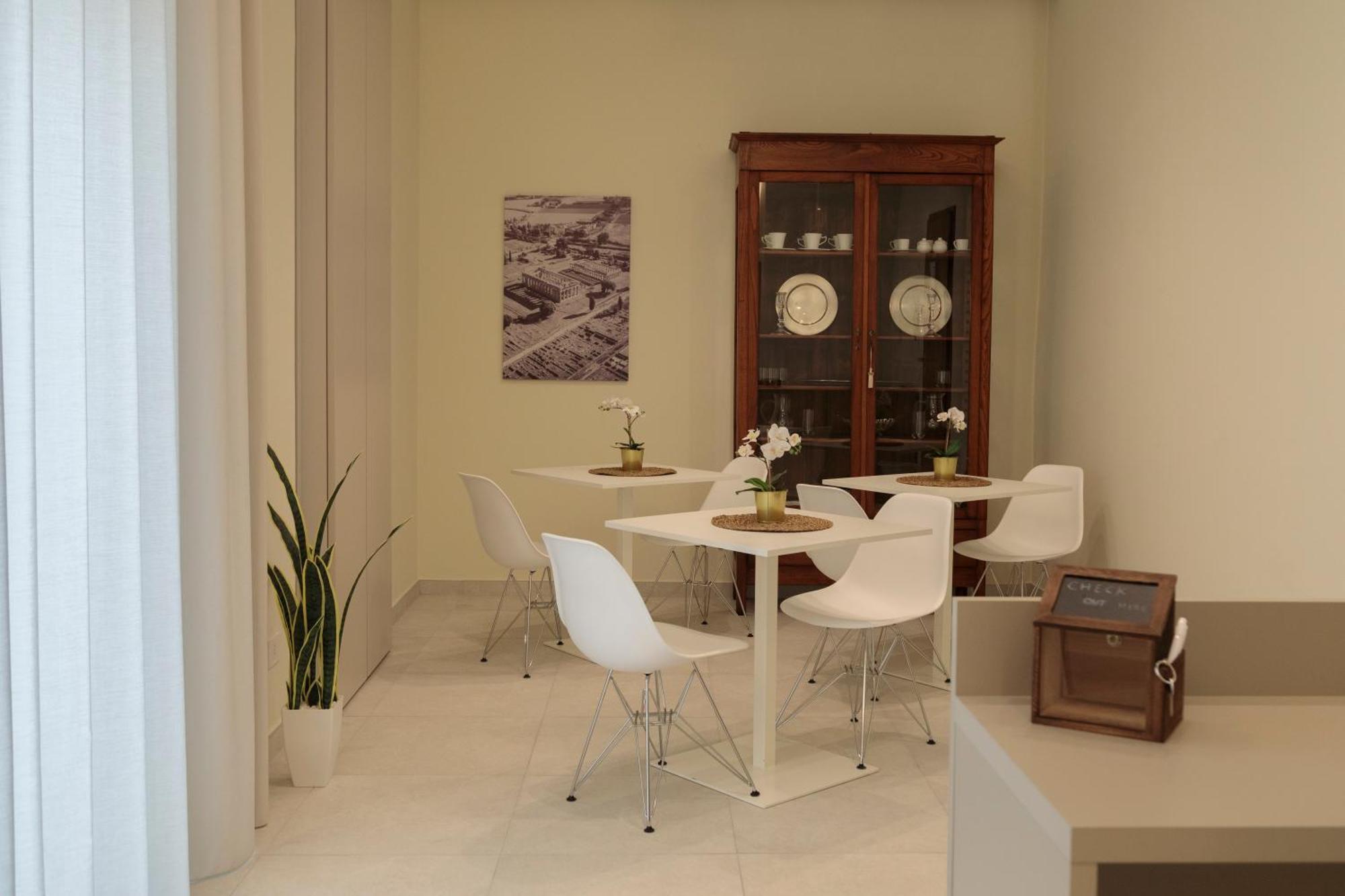 Domus Vivian Hotel Montecorvino Pugliano Kültér fotó